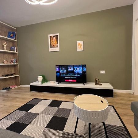 New Bazaar Cane Apartment 3 تيرانا المظهر الخارجي الصورة