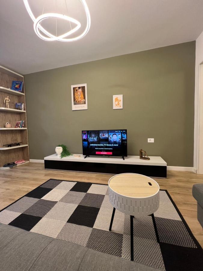 New Bazaar Cane Apartment 3 تيرانا المظهر الخارجي الصورة